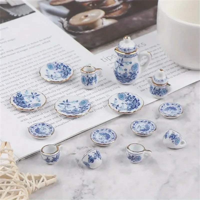 Vintage Collectible Items - Service à thé Miniature Vintage en