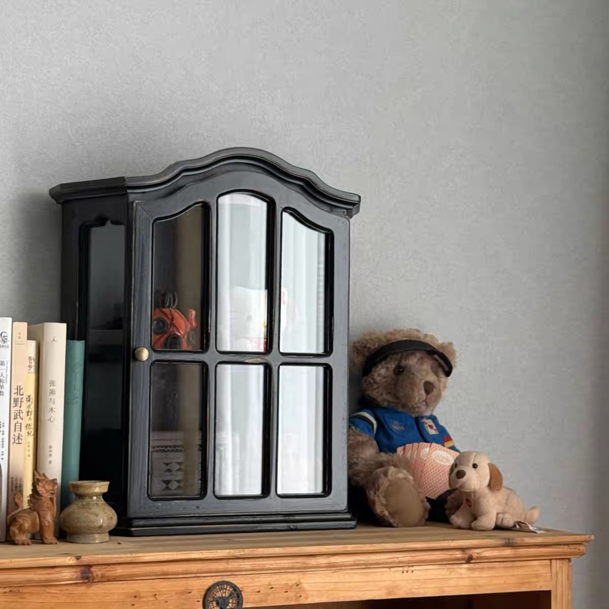 Armoire murale vintage en bois - Vintage Collectible Glass avis et prix